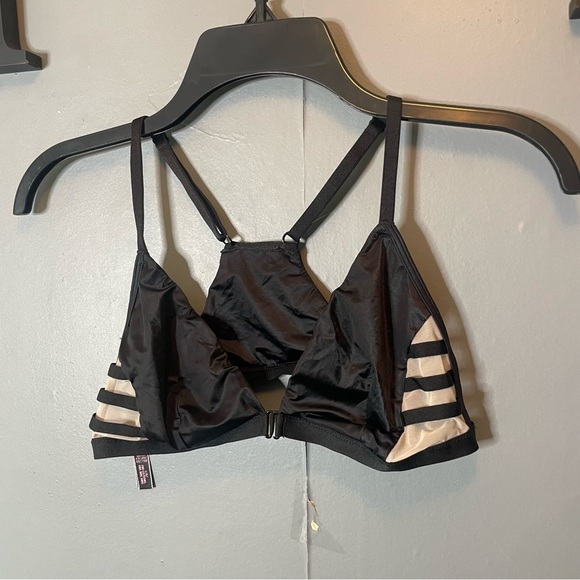 Victoria's Secret Other - Victoria's Secret Black and Cream Bralette racerback front closure size large
